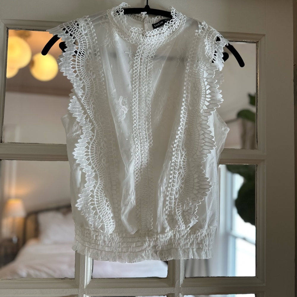 SHEIN White Lace Sleeveless Blouse